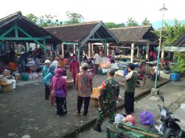 500 Masker untuk Aksi Pasar Desa Rejosari