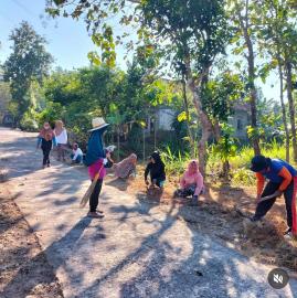 Serempak dan penuh kebersamaan, warga Bedil Wetan laksanakan Gerakan Jum'at Bersih